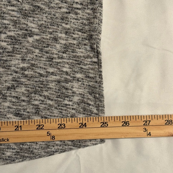 Women's Black and White Top - Picture 5 of 8